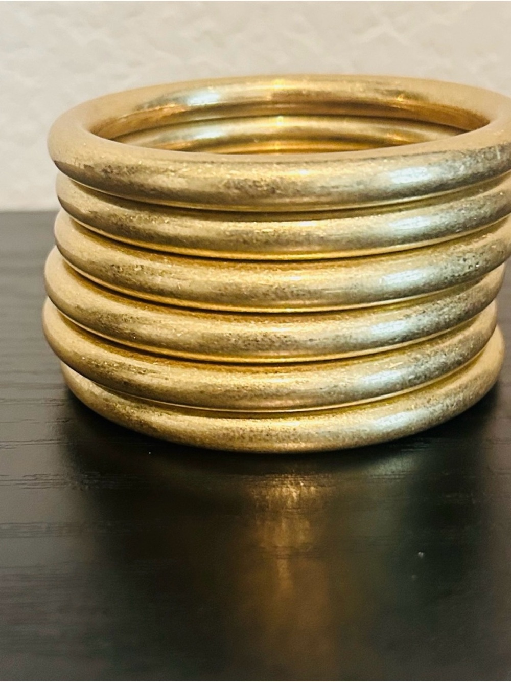 6 piece Gold-Tone Stackable Bangle Bracelet - Elegant Women’s Jewelry